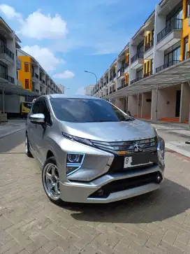 {Langsung Pemilik} :Mitsubishi Xpander Ultimate A/T 2017 Silver Low KM