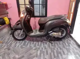 Jual motor Scoopy Tangan pertama