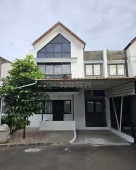 DISEWAKAN  CEPAT RUMAH SIAP HUNI LOKASI BAGUS DAN STRATEGIS