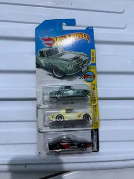 Hot Wheels Nissan Fair Laddy