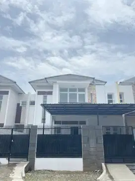 Rumah 2lt 10x20 200m type 4KT Cluster Regina Metland Cakung