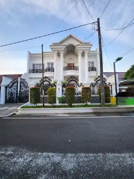 Dijual rumah di Komplek Billy Moon, Duren Sawit