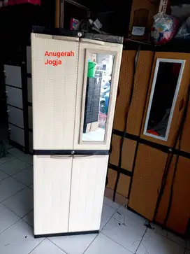 lemari plastik mizu kaca