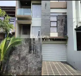 Lelang Rumah di Komplek Setraduta Bandung