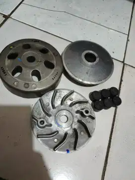 Bekas pemakaian scopy 2023 original dijual karna ganti racing