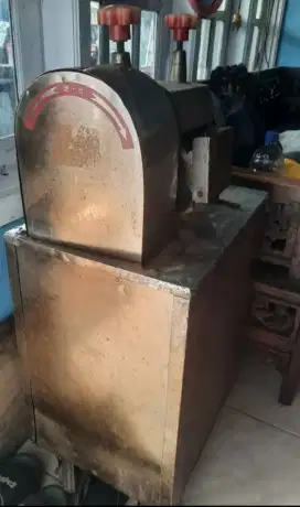 Mesin giling tebu