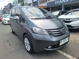 ISTIMEWA HONDA FREED PSD 2010 ABU-ABU