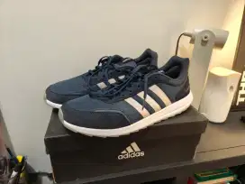 Sepatu Adidas Retrorunner Navy 45