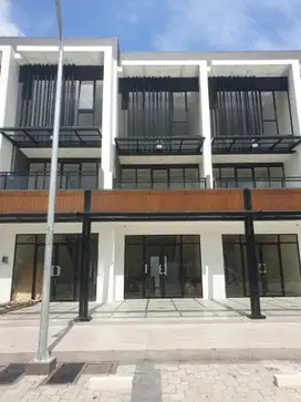 Disewakan Ruko Hampton,  3 Lantai, Hadap Jalan, Di Gading Serpong