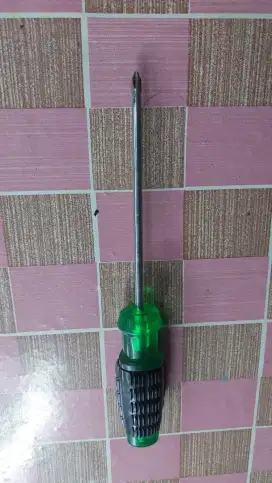 Tekiro Obeng Gagang Karet Plus 6 x 200mm