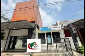 Dijual Rumah 2 Lantai Plus Usaha Laundry di Vila Nusa Indah 2