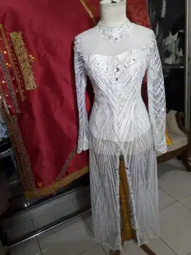KEBAYA+MANSET+BUSTIER