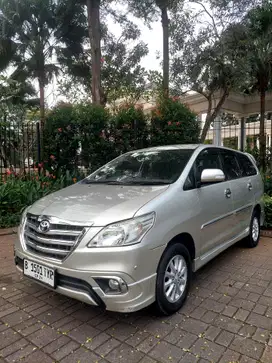 Toyota Innova V Luxury 2014 AT Bensin