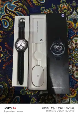 Xiaomi Watch S4 Rainbow Edition