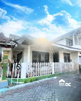 Rumas Strategis Dekat Pusat Kota di Tanah Mas Semarang