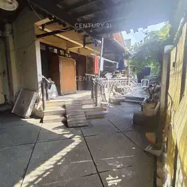 Rumah Tua Hitung Tanah Luas Dan Strategis Di Pulomas Barat S8923