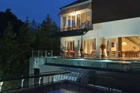 Dijual Villa Mewah Dago Bengkok Lembang Bandung