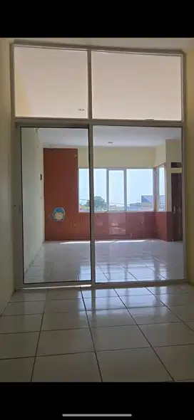 Pintu Geser Kaca/ penyekat ruangan