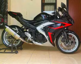 Yamaha R25 2014
