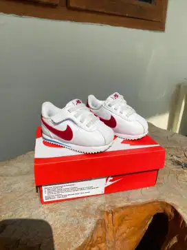 Sepatu anak Nike original