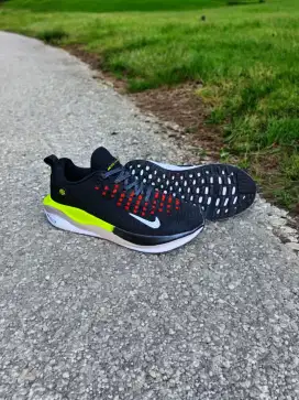 Sepatu Nike reacth