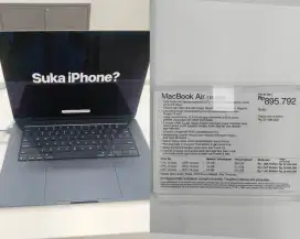MacBook Air M4 (15 inci)