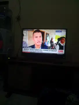 Dijual tv LED thosiba 32 inchi normal