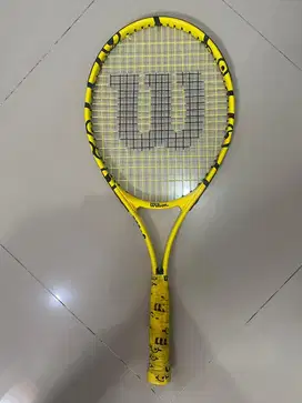 Raket badminton Minion bekas