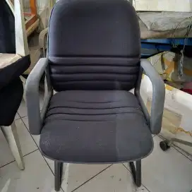 Kursi kantor kondisi bagus