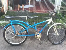 Sepeda tandem triumph vintage