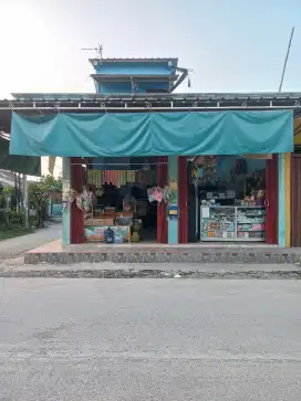Dijual ruko 2jadi 1 udah full dak dan ada kamar satu diatas