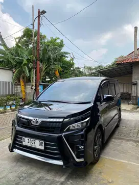 Toyota Voxy 2018 Bensin