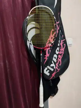 Raket badminton Flypower Tornado 900