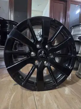 Velg ori bawaan mitsubishi pajero R18 pcd 6x139 lebar 75 et38 ada 4j