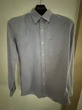 Dijual kemeja lengan panjang Uniqlo