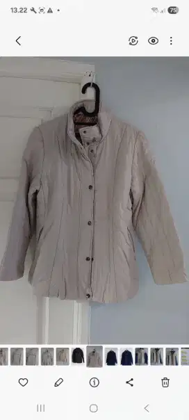 Jaket warna cream