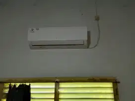 Dijual AC LG baru 2 bln pakai
