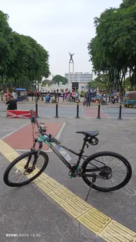 Sepeda gunung Xtrada 5 2021