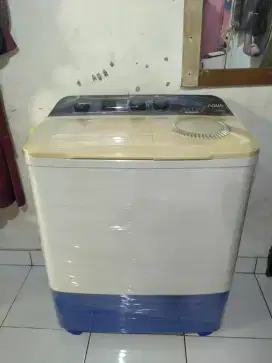 Mesin cuci merek Aqua kap 8kg
