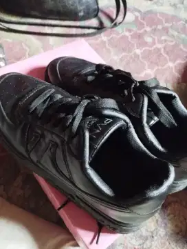 PVN SEPATU SNEAKERS WANITA