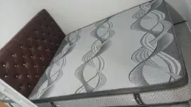 Jual Rugi Kasur Springbed + divan + headboard baru 4 bulan beli