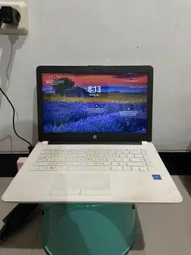 LAPTOP HP 14'  sudah SSD tipe 14-BS710TU