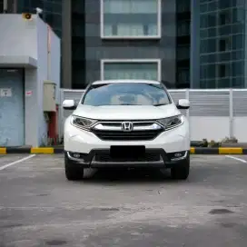 CR-V 1.5 turbo matic tahun 2020 warna putih