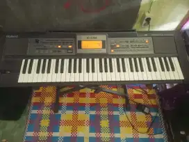 Keyboard Roland EO9