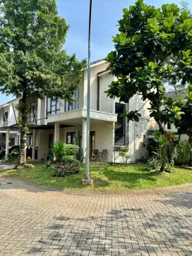 Rumah dijual posisi di Discovery Bintaro Sektor 7