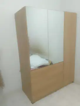 Lemari 3 pintu Informa