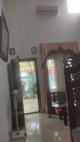 Rumah Asri Bagus 1,5 Lantai di Komplek Pesona Alam Jagakarsa 1