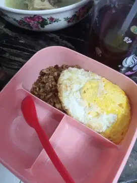 Sy Terima momong anak di rumah