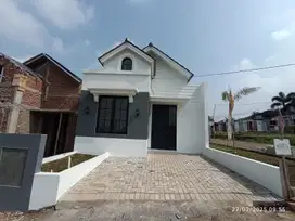Jual Rumah Modern Klasik Beverly City View Cimahi Utara