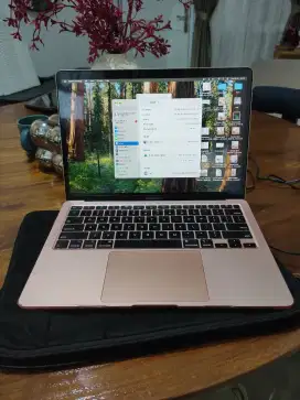 Macbook Air  2020